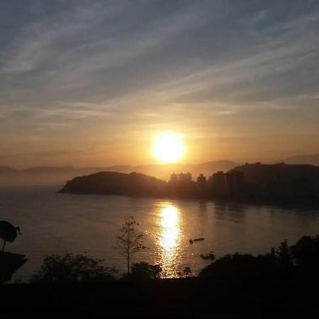 Por De Sol No Mar Da Cama Villa Caraguatatuba Exterior foto